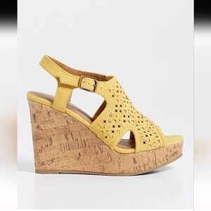 Maurices Jessie Woven Wedge Sandles Sz 10M